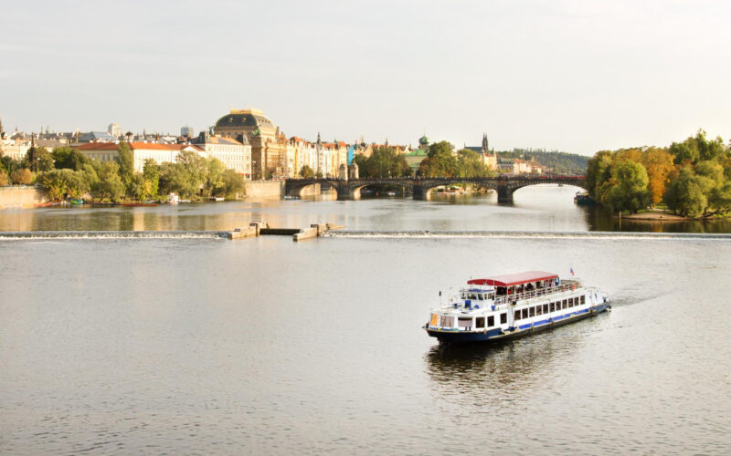 river cruise